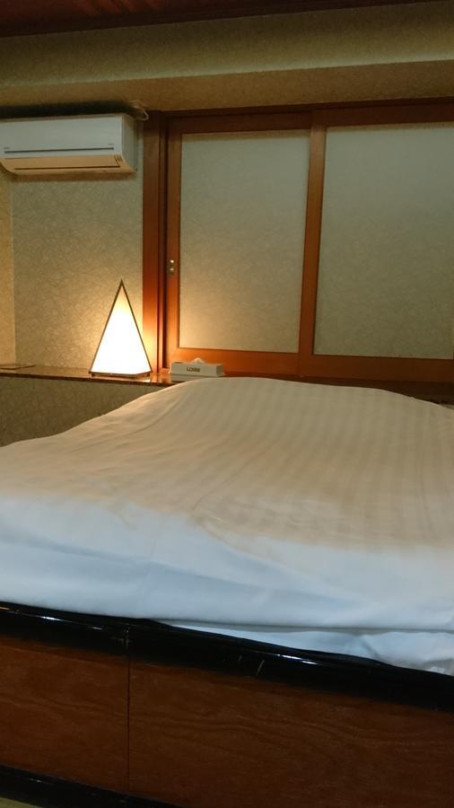 Hotel Loire (Adults Only) Osaka Buitenkant foto